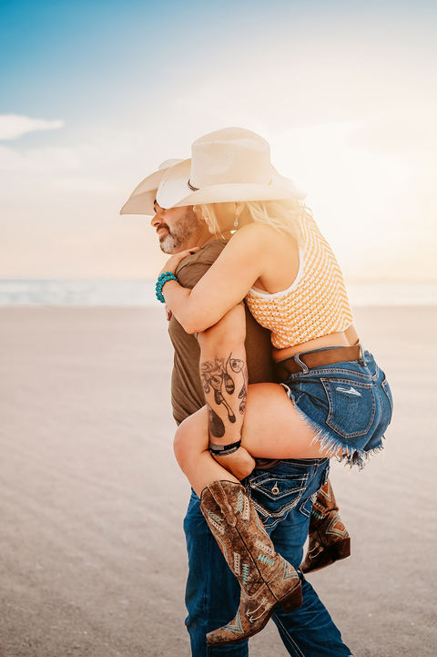 Couples-Beach-Photography-Whitney-Longboat-Key_4.jpg