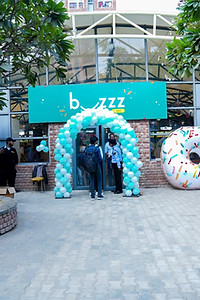 Image of SmartQ's Buzzz food court at a top university in India.