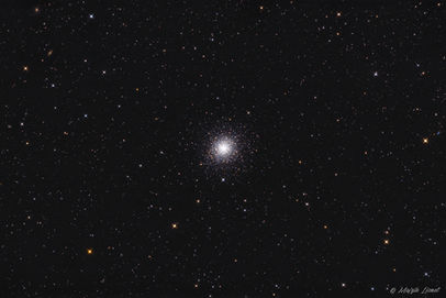 A Messier 92 és környezete. Objektumok: Messier 92, NGC 6329, NGC 6332, NGC 6336, NGC 6344, IC 4645.