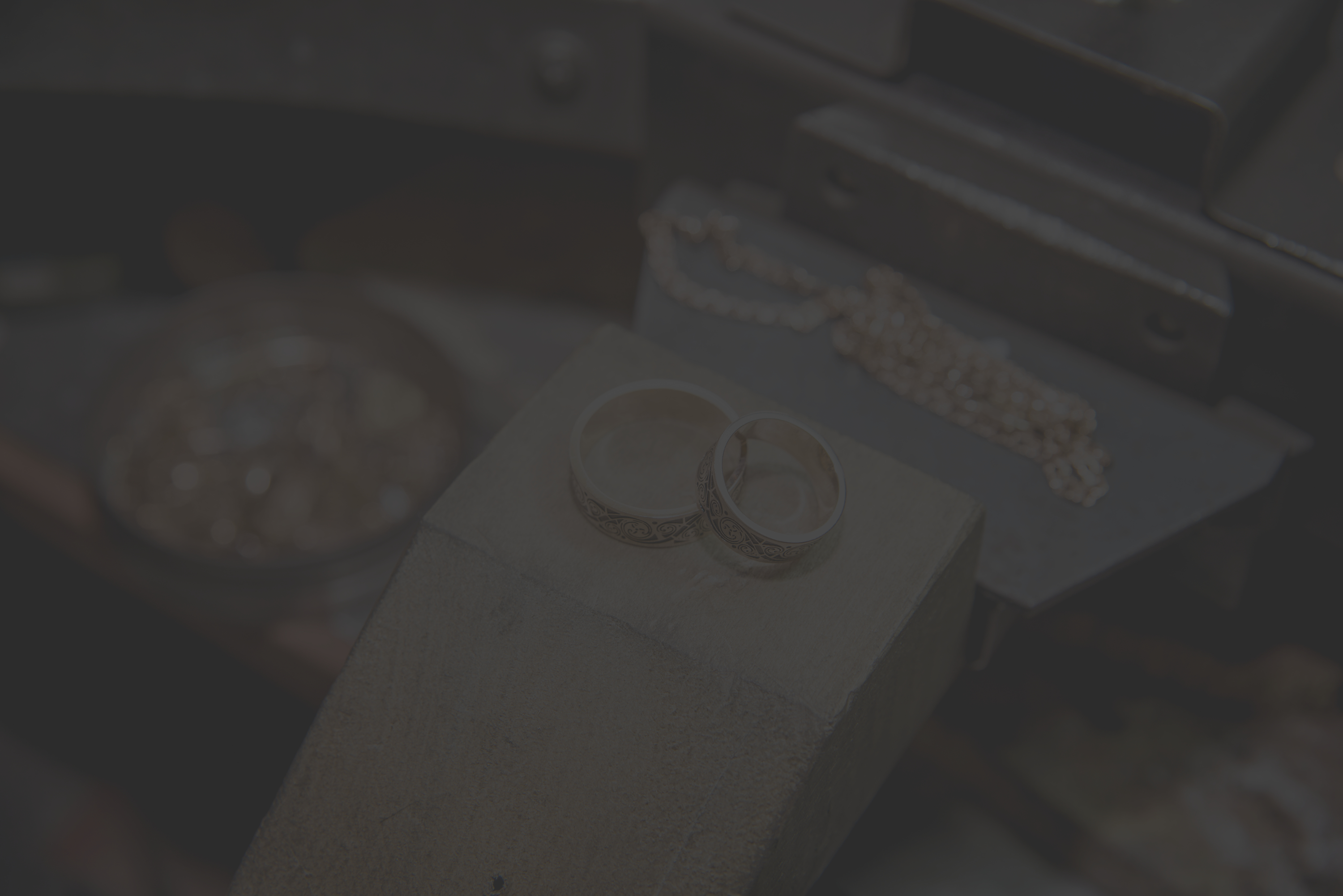 The Bench Jewellery — official website image; not independently photographed by JEWELLERIX