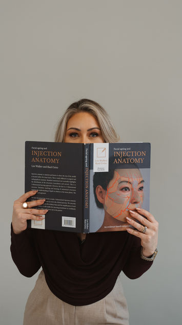 Liriane Schmitz Aesthetics, Elevated content and studio branding for a modern aesthetics practice, photo 2