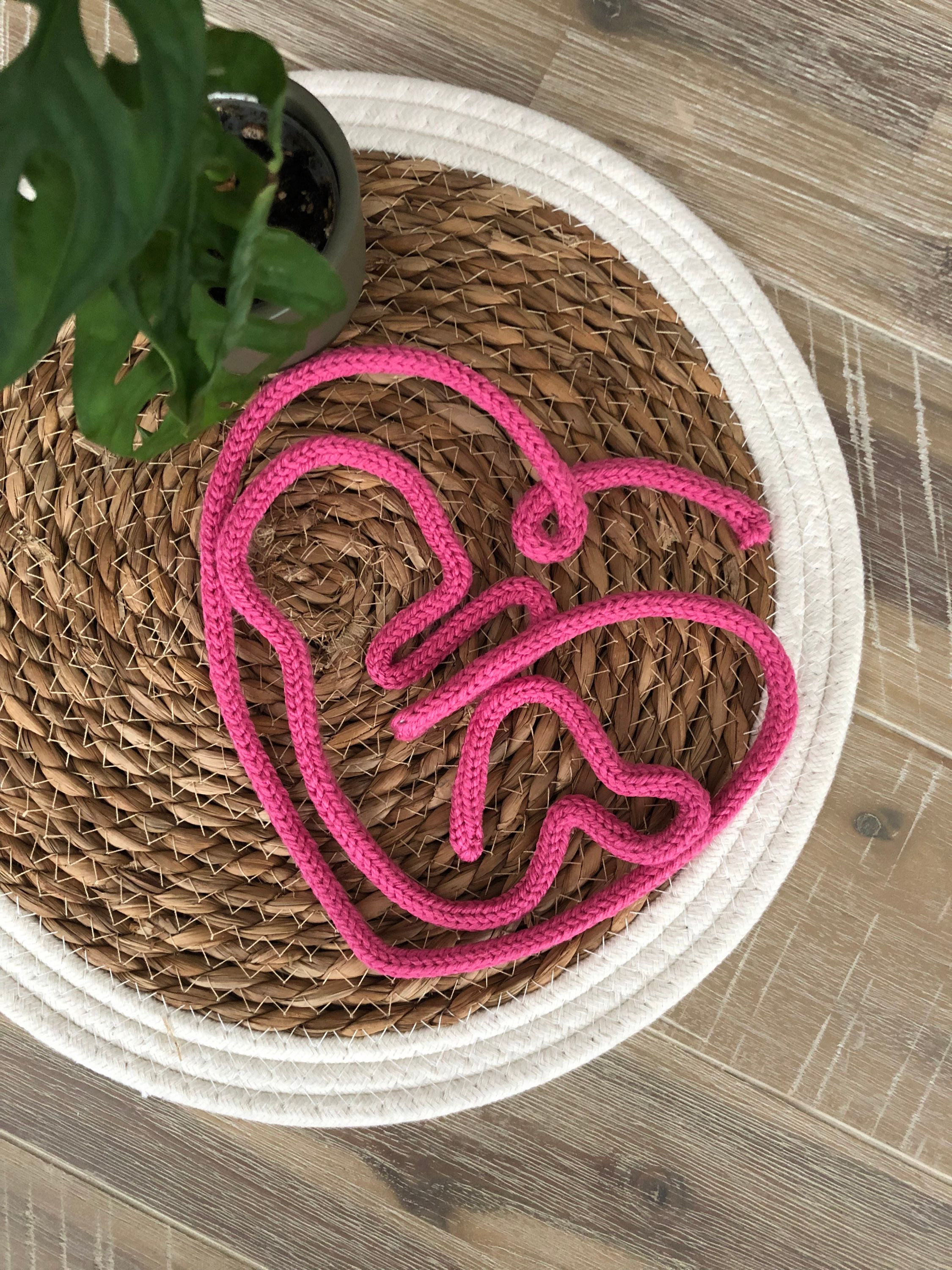 Punnik figuur baby in hartje kleur roze