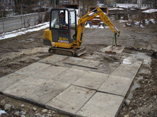 Der neue Baumaterialplatz nimmt Gestalt an .jpeg