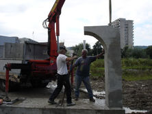 6. Aug. 2010 Der erste Pfeiler steht. .jpeg