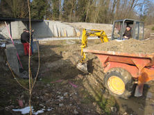 Fundamente für Brücke VI werden „ausgebuddelt“ .jpeg
