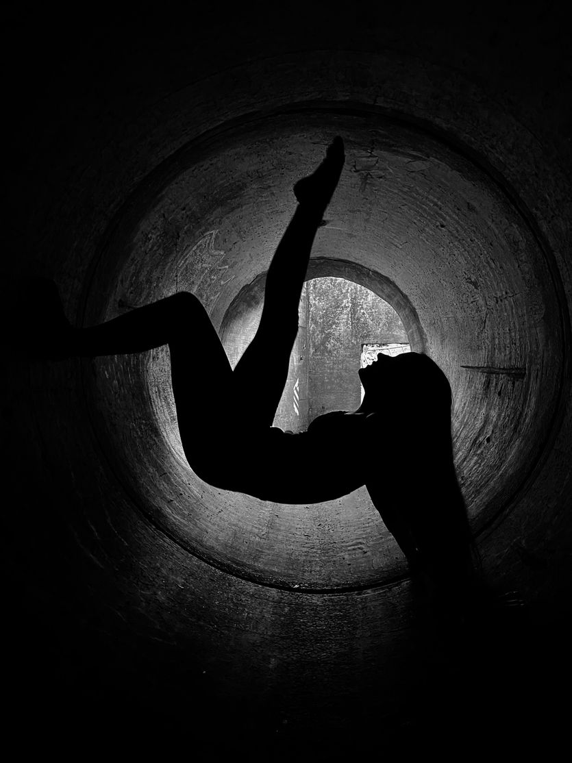 Censorious - Embracing Body Criticism through Bending Movement