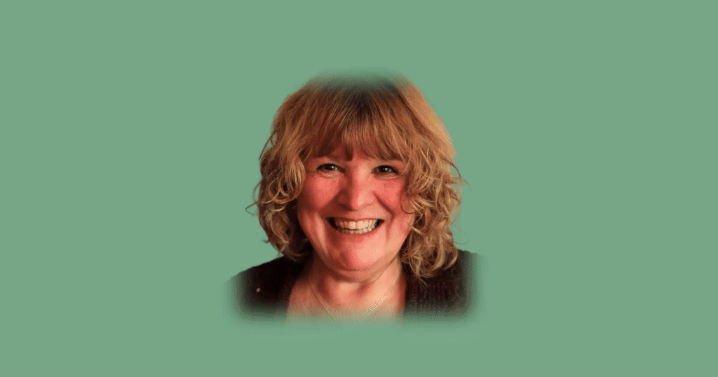 cindy profile website (6).gif