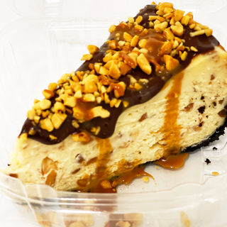 Snickers cheesecake by Gâteau de Jil