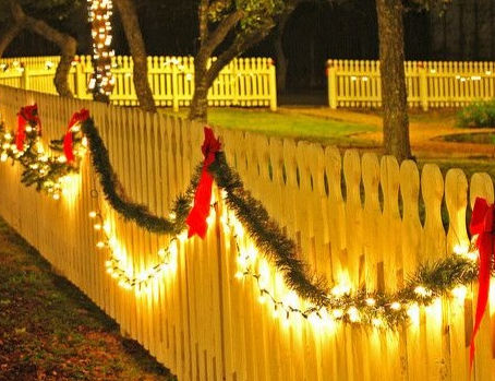 How To Decorate Your Katy Fence With Christmas Lights