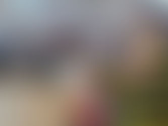 Verkleidete Menschen mit und ohne Beeinträchtigung bei der gemeinsamen Faschingsgaudi