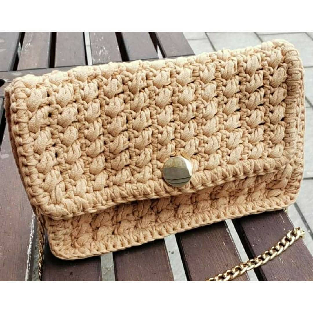 Crochet crossbody chain bag