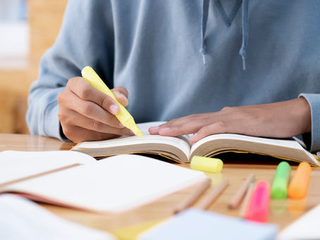 Quer concluir o ensino fundamental ou médio? FIPA terá inscrições para programa gratuito com bolsa auxílio e curso profissionalizante 
