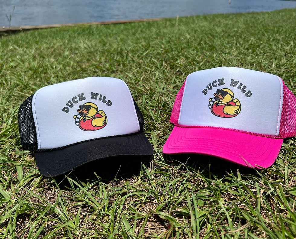 Trucker hat black and pink