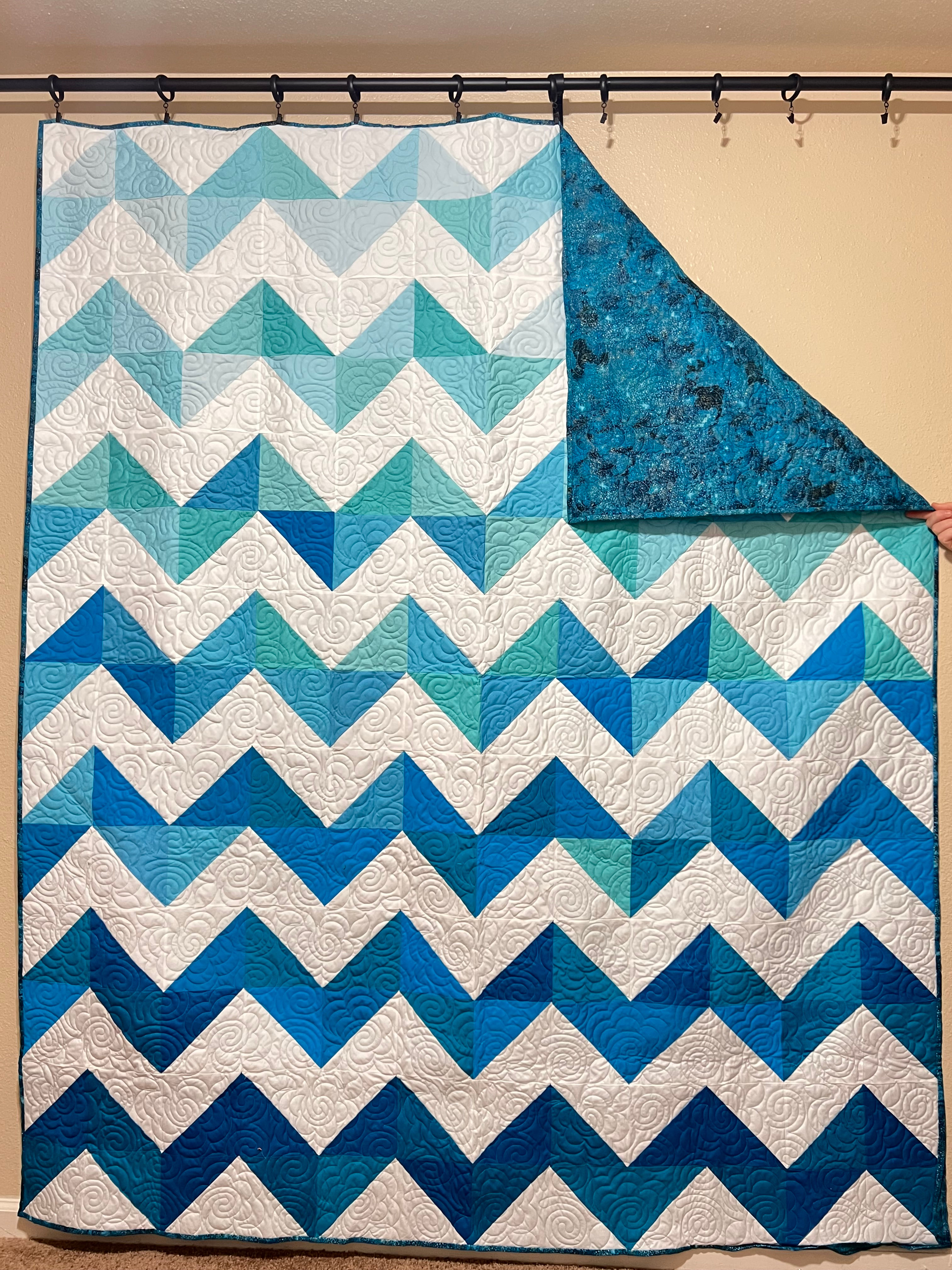 Blue and White Ombre' Chevron