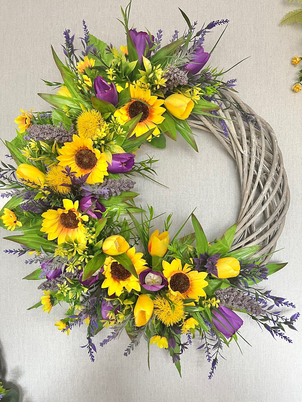 Thumbnail: Handmade Large Spring / Summer Willow Wreath