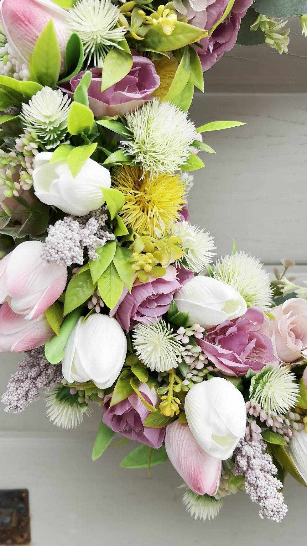 Thumbnail:   Handmade Large mixed  Tulip Mixed  Wreath