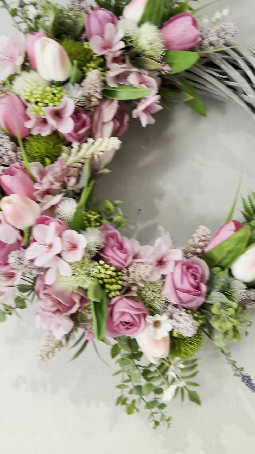 Thumbnail:  Handmade Large Pink Tulip Mixed  Wreath