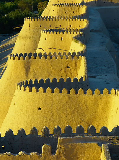 city-wall-Khiva Uzbekistan sunset light fortifications wall walk