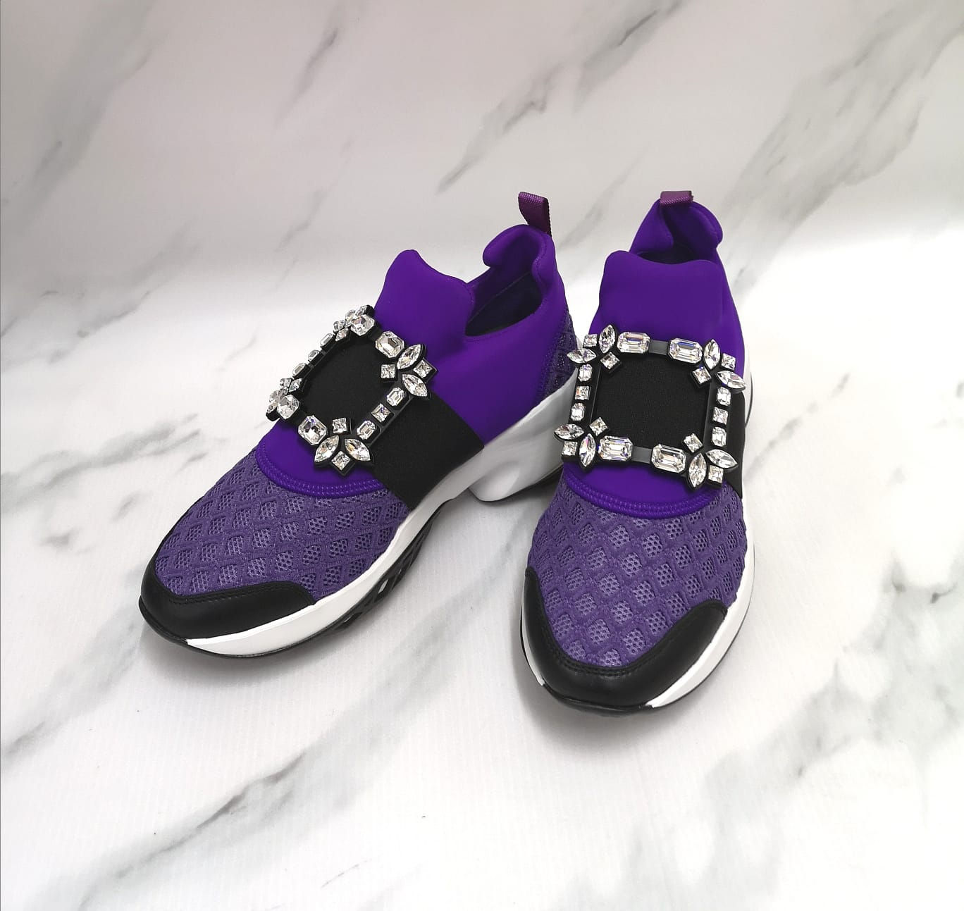 RVS118  Viv Run Strass Buckle (M66)