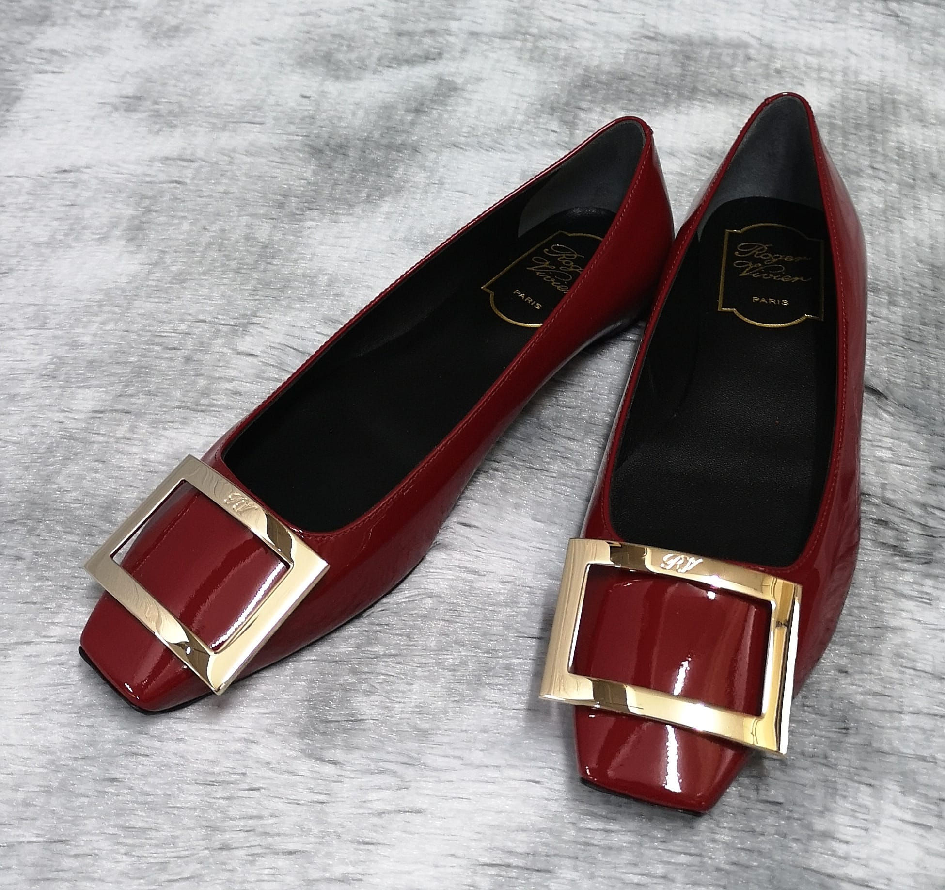 RV581  Roger Vivier  Flats(F)  Colore: R406