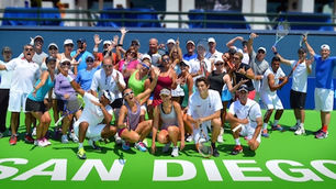 Cliff Drysdale - Omni La Costa Tennis Team Pictured With WTT Aviators
