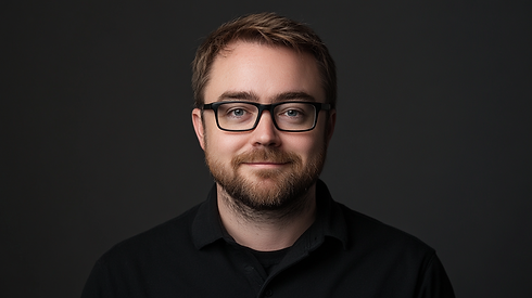 omgreenb1_Taking_a_portrait_photo_in_an_internal_studio_with__33035926-0814-4fdc-9878-2168