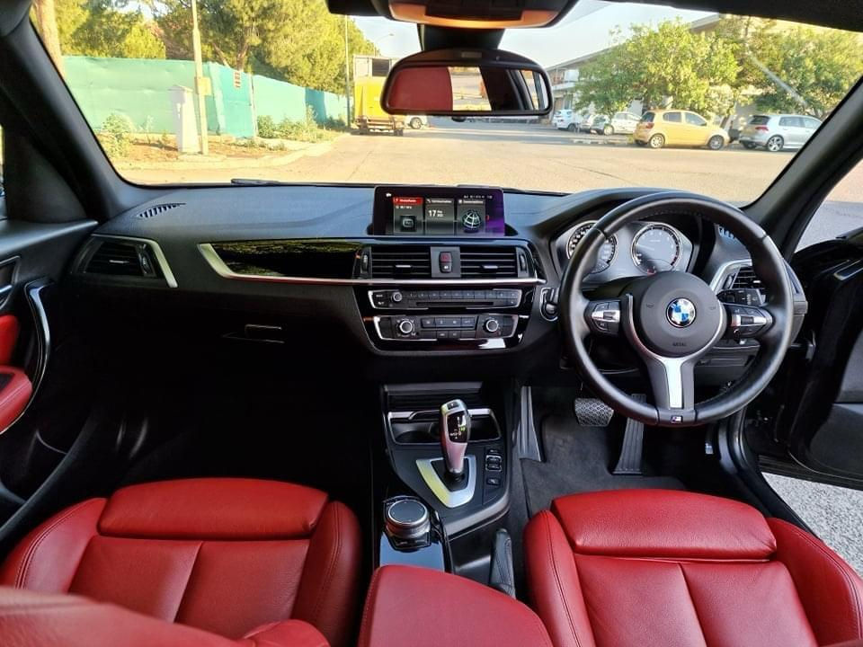 Миниатюра: BMW 118i M Package (2018)