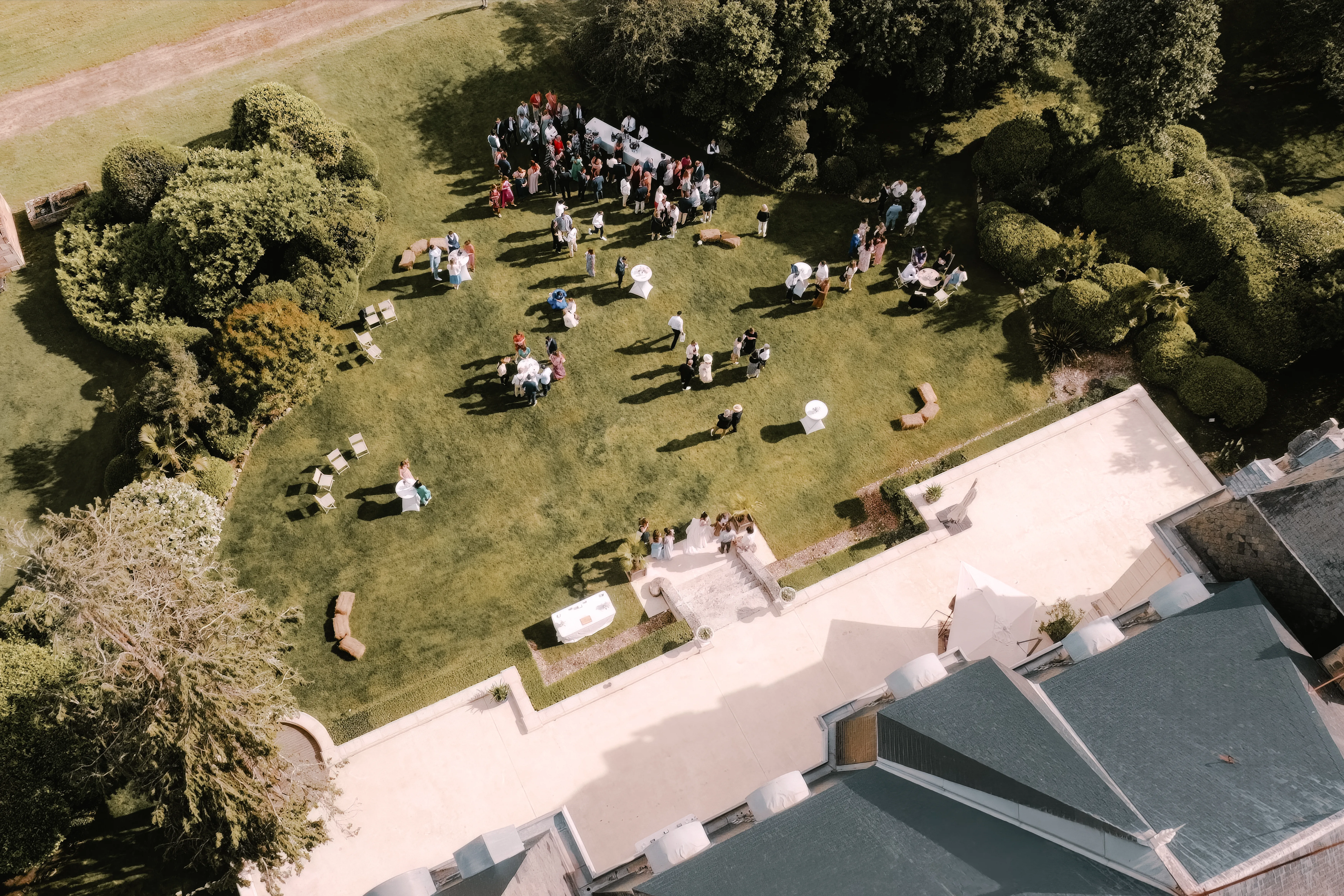 Vue aérienne du Château Fengari pendant le cocktail, capturée par HDAS Records, photographe et vidéaste à Bordeaux