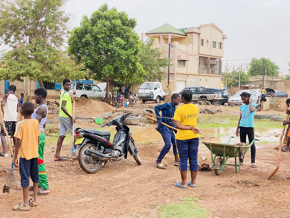 Entretien et nettoyage du site assurés par les communautés du Burkina Faso, PU Ouagadougou © Gret