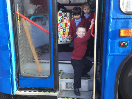 Nursery: Visiting the library bus!