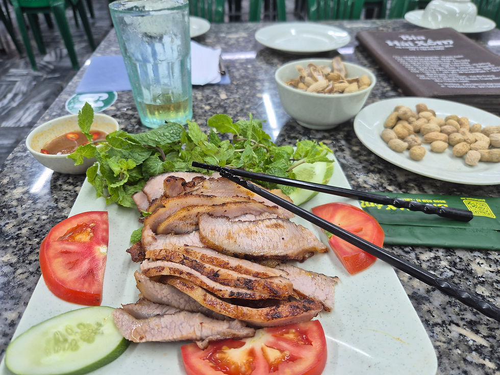 Má đào lợn nướng Grilled pork cheeks
