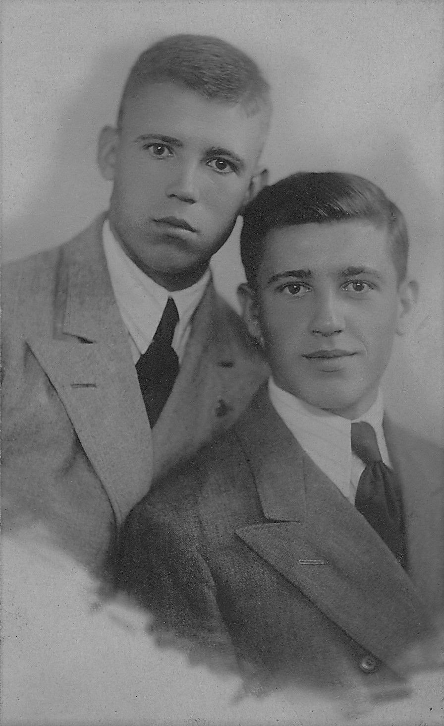 Малыхин П. и неизвестный. г.Ленинград. 10.11.1938