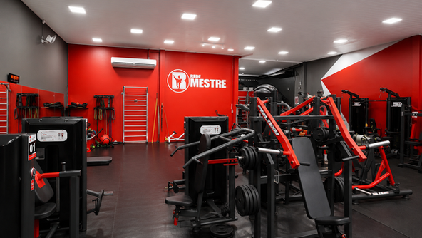 Espaço de musculação da Rede Mestre, academia em Frederico Westphalen
