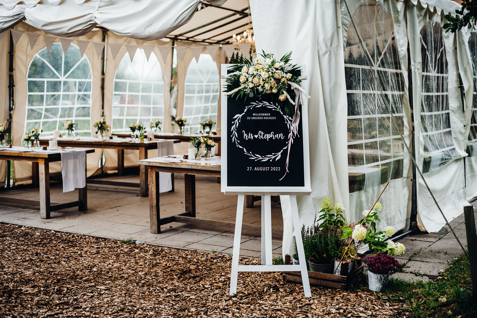 Staffelei + Willkommens-Tafel "Schwarz"
