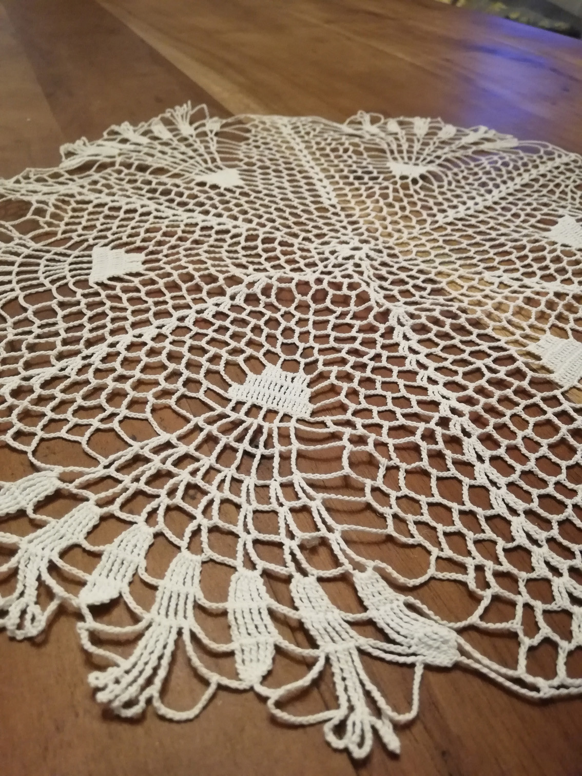 Spitzendeckchen und -decken