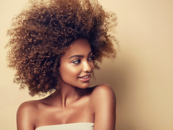 10 Natural Solutions to Tame Frizzy Hair