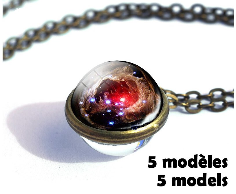 Pendentif sphères de l'univers