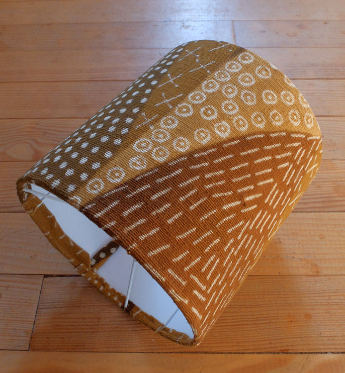 Miniature : Abat-jour bogolan