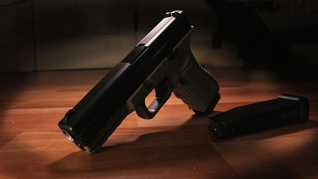 GUN