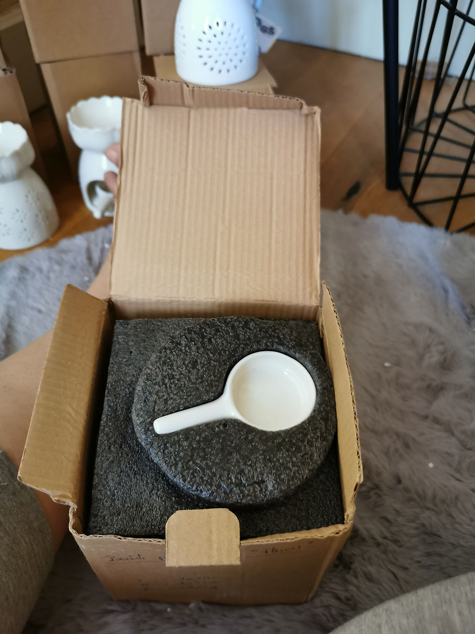 Miniature : Brûle parfums céramique « Fleurs ajourées » (Grand modèle)