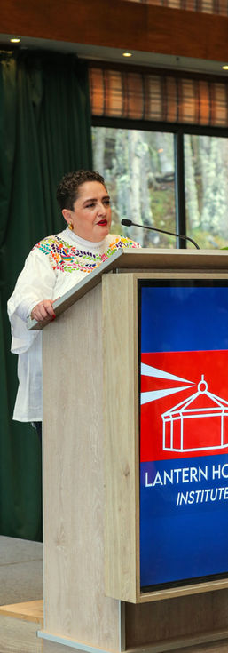 Hotels-Models14015 2_edit_new 2.jpg