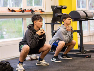 GOBIERNO INVITA A JÓVENES A SUMARSE A LAS CLASES DE ACONDICIONAMIENTO FÍSICO EN LA CASA DEL DEPORTE EN RÍO GRANDE
