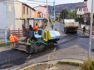 LA MUNICIPALIDAD AVANZA CON TRABAJOS DE REPAVIMENTACIÓN EN CALLES JERÉZ Y MONSEÑOR SCRIVA