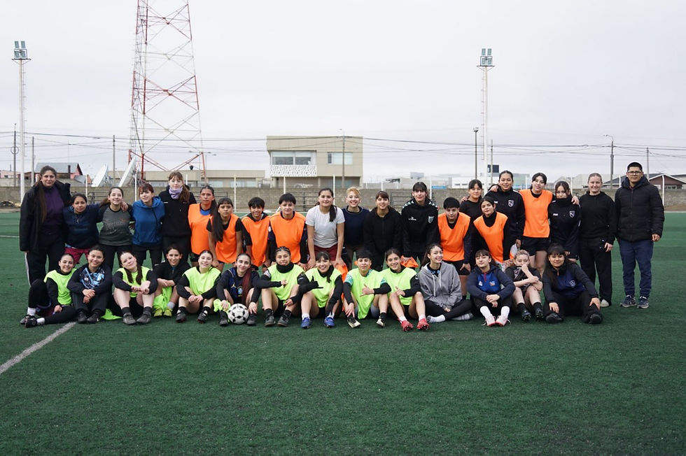 EL SELECCIONADO FEMENINO DE FÚTBOL CONTINÚA SU PREPARACIÓN PARA LOS JUEGOS DE LA ARAUCANÍA