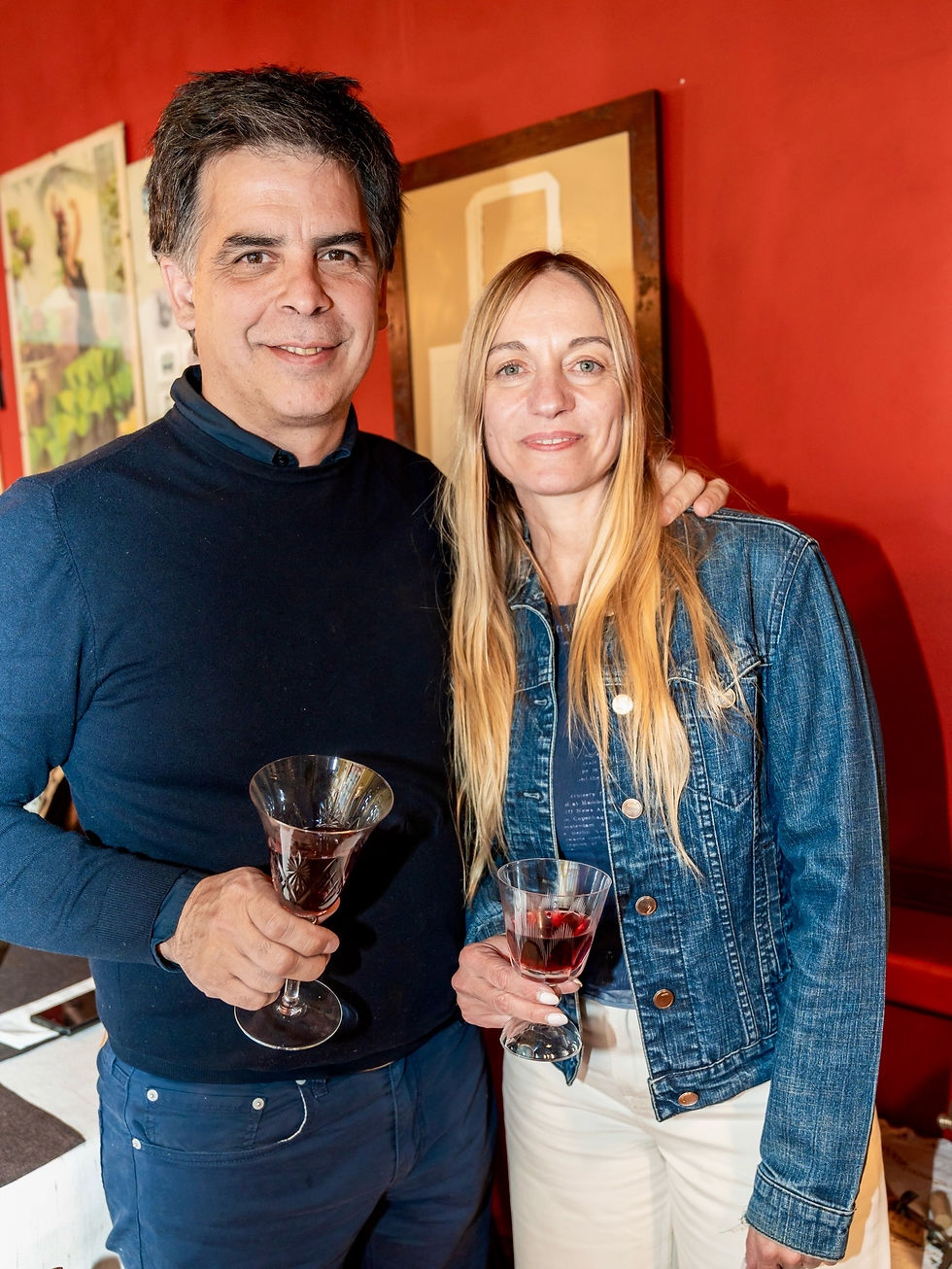 8EFA50C5-0095-413A-A27C-761D89636424