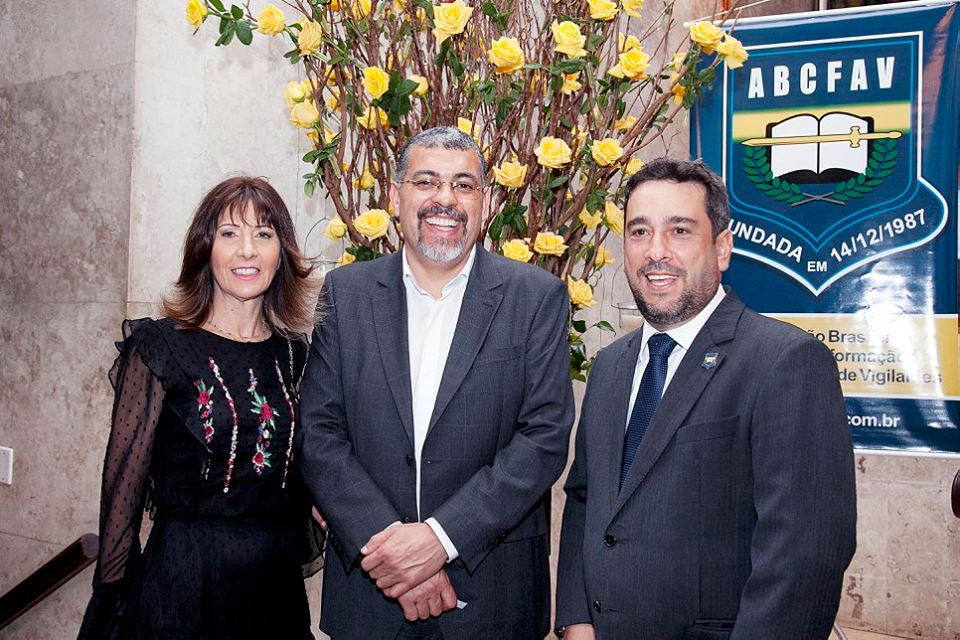 095__Neide_C_Turra_e_Vilson_Pedrosa__-__FERA_Formação,__e__Presidente_ABCFAV_Ricardo_Corrêa