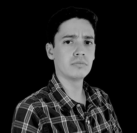 Actor Headshot.005.jpeg
