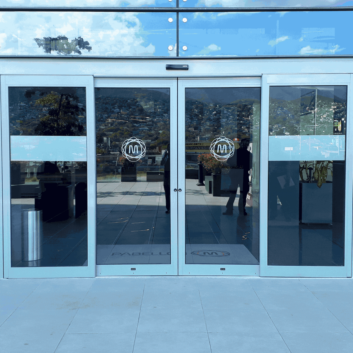 Campaña_ Puertas Automaticas (1).gif