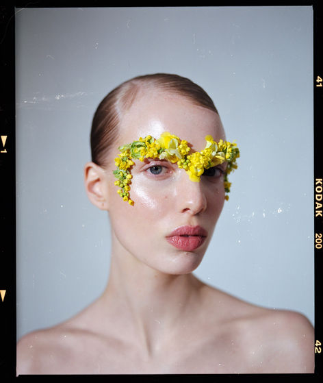 Elena Becker Hair & Make-up Artist Friseurmeister Frankfurt Mainz Deutschland germany beauty hairstyling hairstylist professional editorial fashion business shooting natural MUA portrait beautymakeup lookbook international Friseur Oppenheim VIP 
