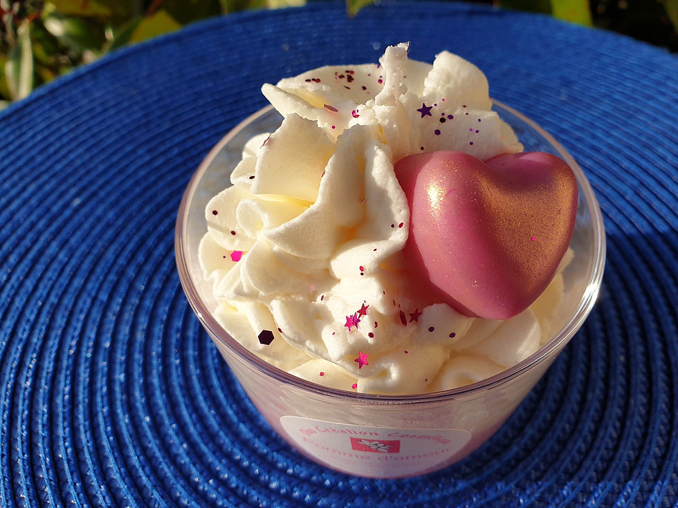 Miniature : Bougie chantilly - Pomme d'amour